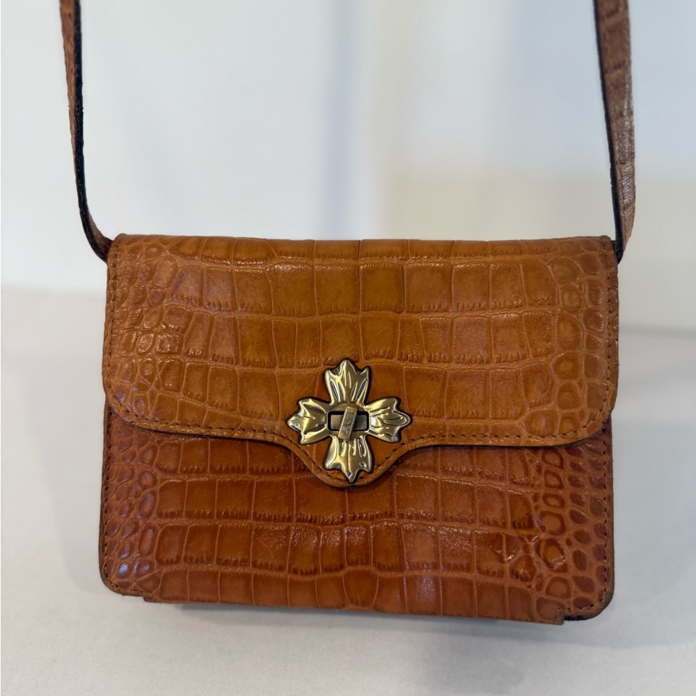 Patricia Nash Croc-Embossed Tan Leather Bag